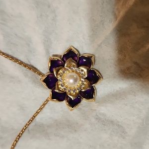 GORGEOUS PURPLE ROSE BETSY JOHNSON PENDENT NECKLACE